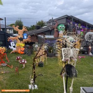 Christmas Light display at  Rolling Hills Road, Chirnside Park